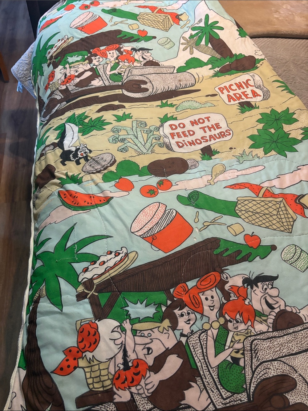 The Flintstones Picnic Area Cartoon Comforter - Green